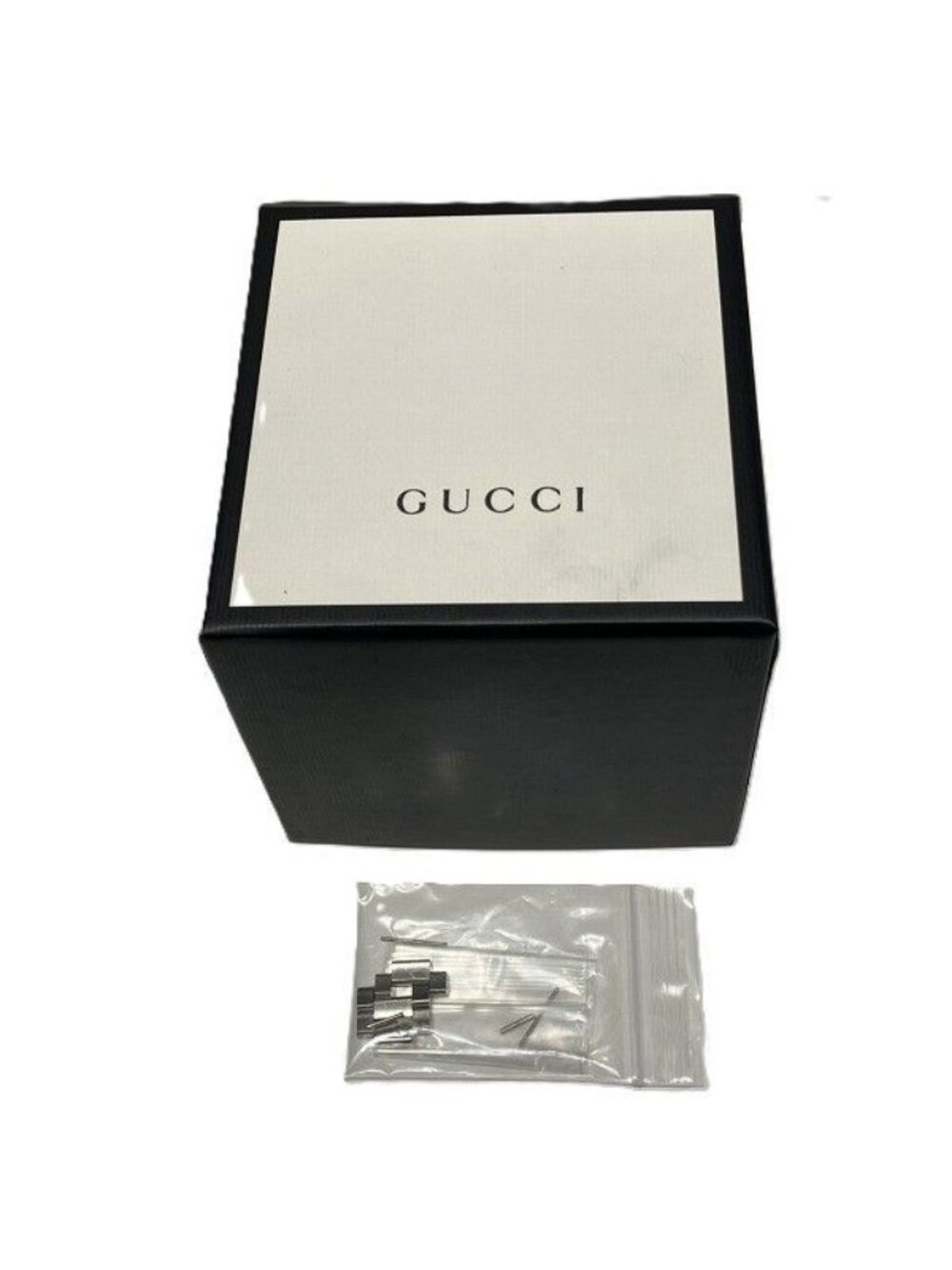 Gucci Timeless 126.4 Quartz Watch - Picture 9 of 9